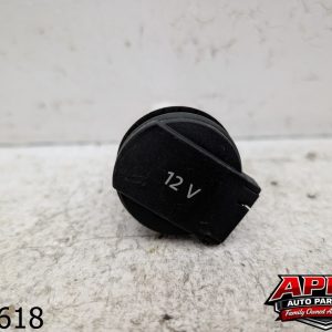 OEM 2011 Audi Q7 3.0L 12V CHARGING PORT