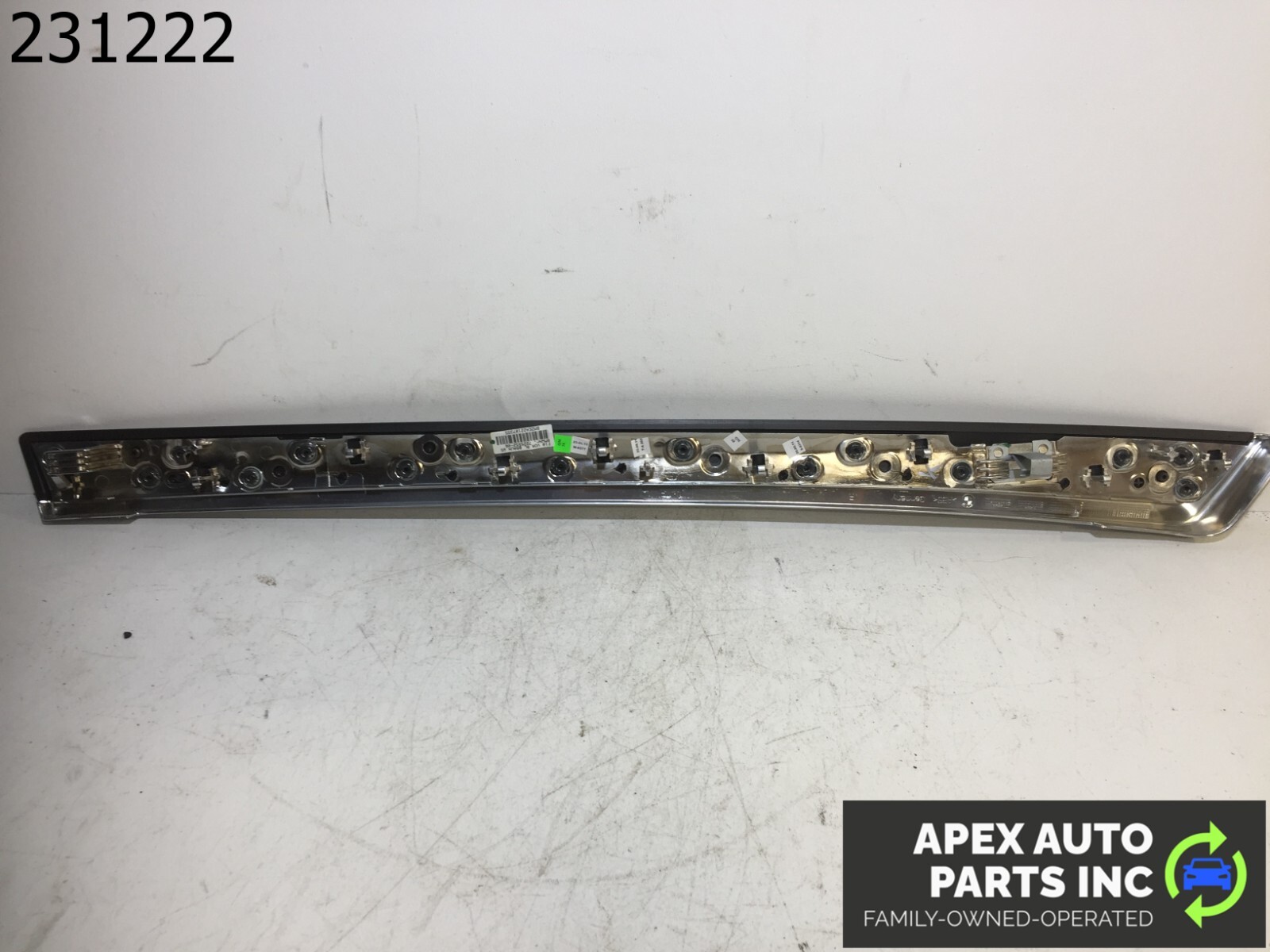 OEM 2011 BMW 550i Front Left Door Trim 7225552 - Image 5