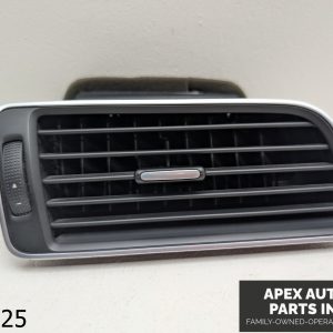 OEM 2012-2015 Volkswagen Passat 2.5L DASHBOARD AIR VENT RIGHT