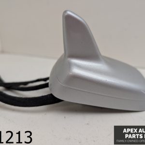 OEM 2012 Audi Q5 2.0L RADIO STEREO SHARK FIN ANTENNA MODULE