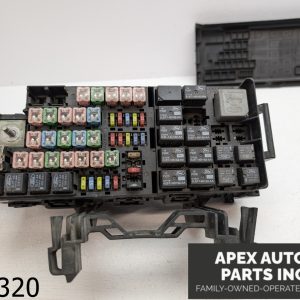 OEM 2012 Lincoln MKT 3.5L Fuse Box Engine