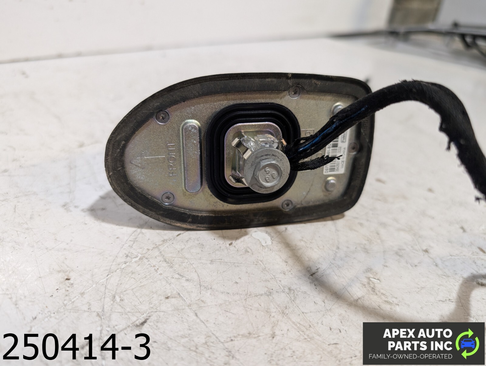 OEM 2013-2016 Ford Fusion 1.6L Radio Antenna Mast Assembly - Image 6