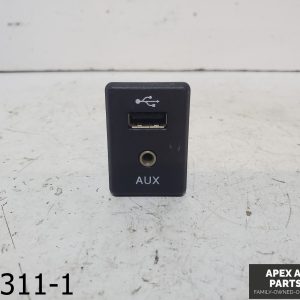 OEM 2014-2016 Nissan Rogue 2.5L USB AUX Inputs