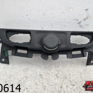 OEM 2014 Chevrolet Malibu 2.0L HAZARD LIGHT TRACTION OFF SWITCH SOCKET W/ BEZEL