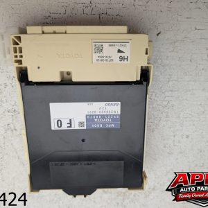OEM 2014 Toyota Sienna 3.5L Multiplex Network Fuse Box Cabin Dash