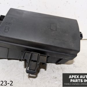 OEM 2015-2016 AUDI A3 1.8L  Fuse Relay Box Junction Module w Cover