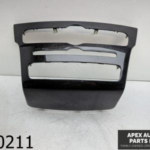 OEM 2015 Kia Cadenza 3.3L DASH CENTER CONSOLE RADIO CLIMATE CONTROL UNIT W/ TRIM