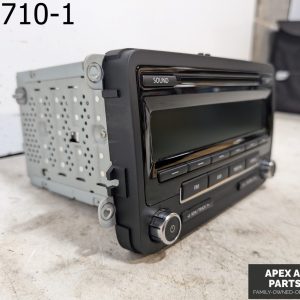 OEM 2015 Volkswagen Passat 1.8L CD Player Radio Media Receiver 1K0035164