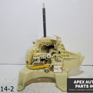 OEM 2016-2018 Kia Sorento 2.4L Automatic Transmission Shifter Gear Selector