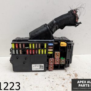OEM 2017 Chevrolet Cruze 1.4L Cabin Fuse Box Relay Junction Block