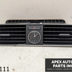OEM 2017 Volkswagen Passat 1.8L Dashboard Analog Clock & Center Air Vents
