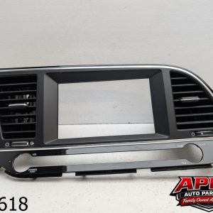 OEM 2018 Hyundai Elantra 2.0L Display Screen Trim Bezel W/ AC Vents