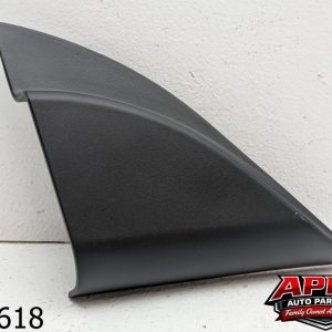 OEM 2018 Hyundai Elantra 2.0L Right FRONT INTERIOR DOOR MIRROR TRIM COVER