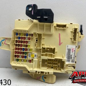 OEM 2018 Hyundai Sonata 2.4L Fuse Box Cabin Mounted