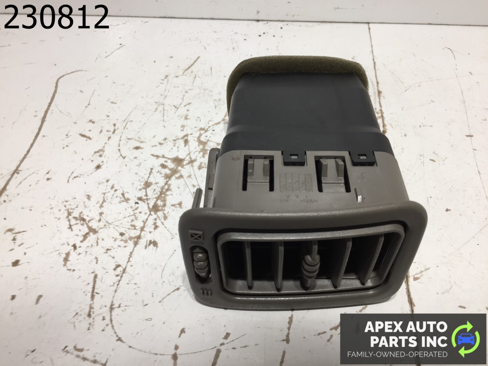OEM 99-06 Silverado SIERRA Dash A/C Heater AIR VENT Passenger Right - Image 6