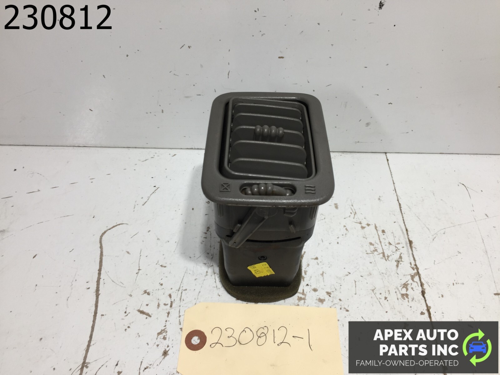 OEM 99-06 Silverado SIERRA Dash A/C Heater AIR VENT Passenger Right