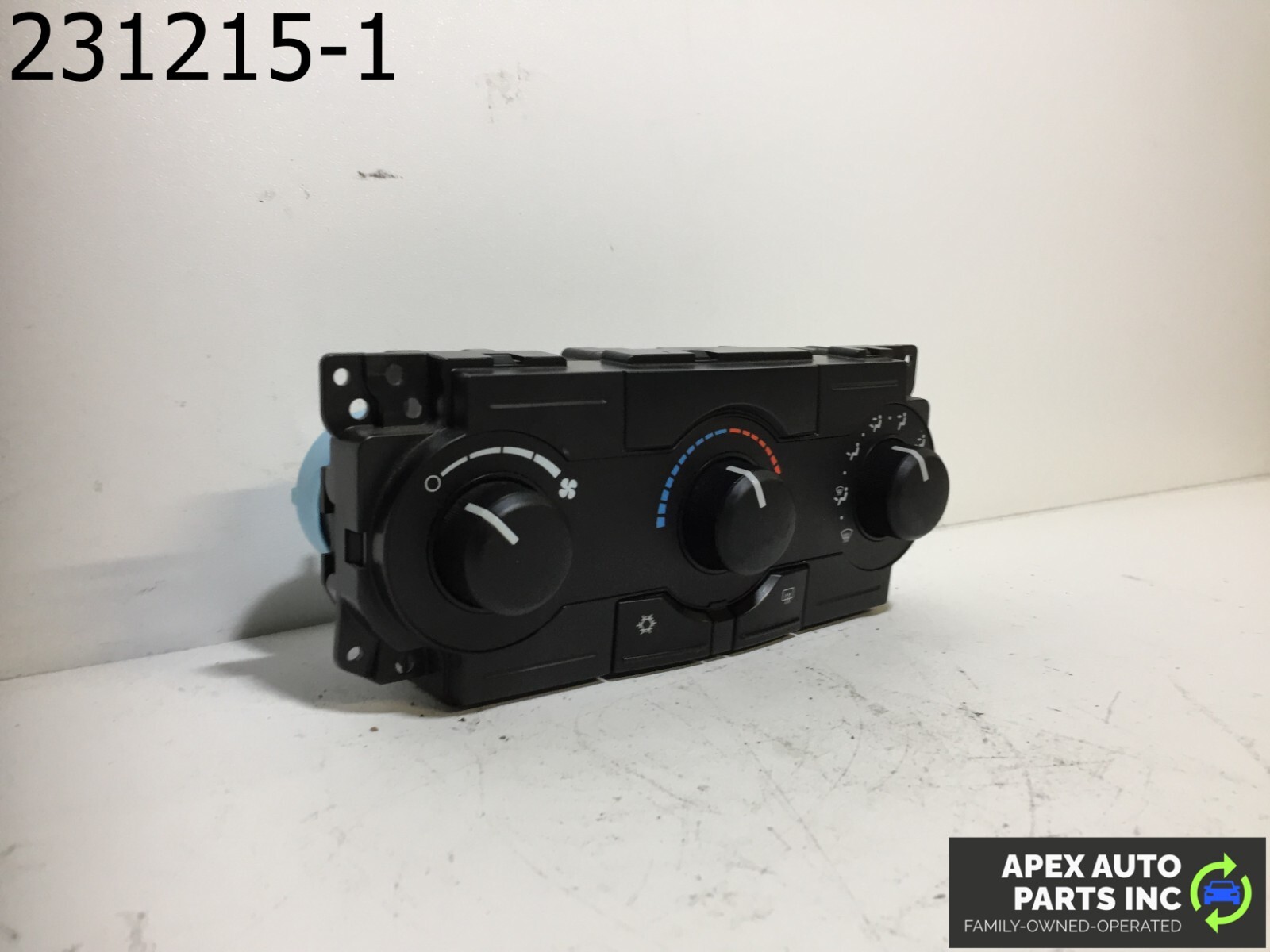 OEM Chrysler 300 2006 Heater Climate Control P04596494AE - Image 3