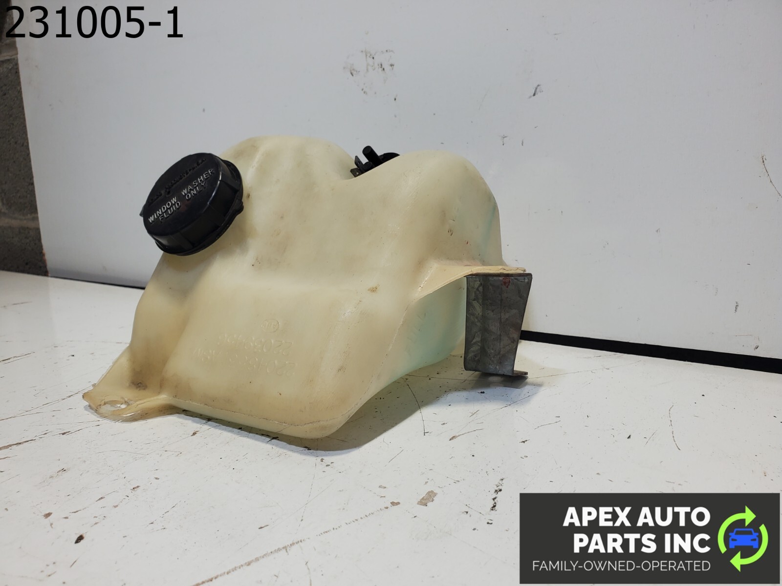 OEM Pontiac Fiero 1985 WINDSHIELD WASHER FLUID BOTTLE RESERVOIR 22039456 - Image 5