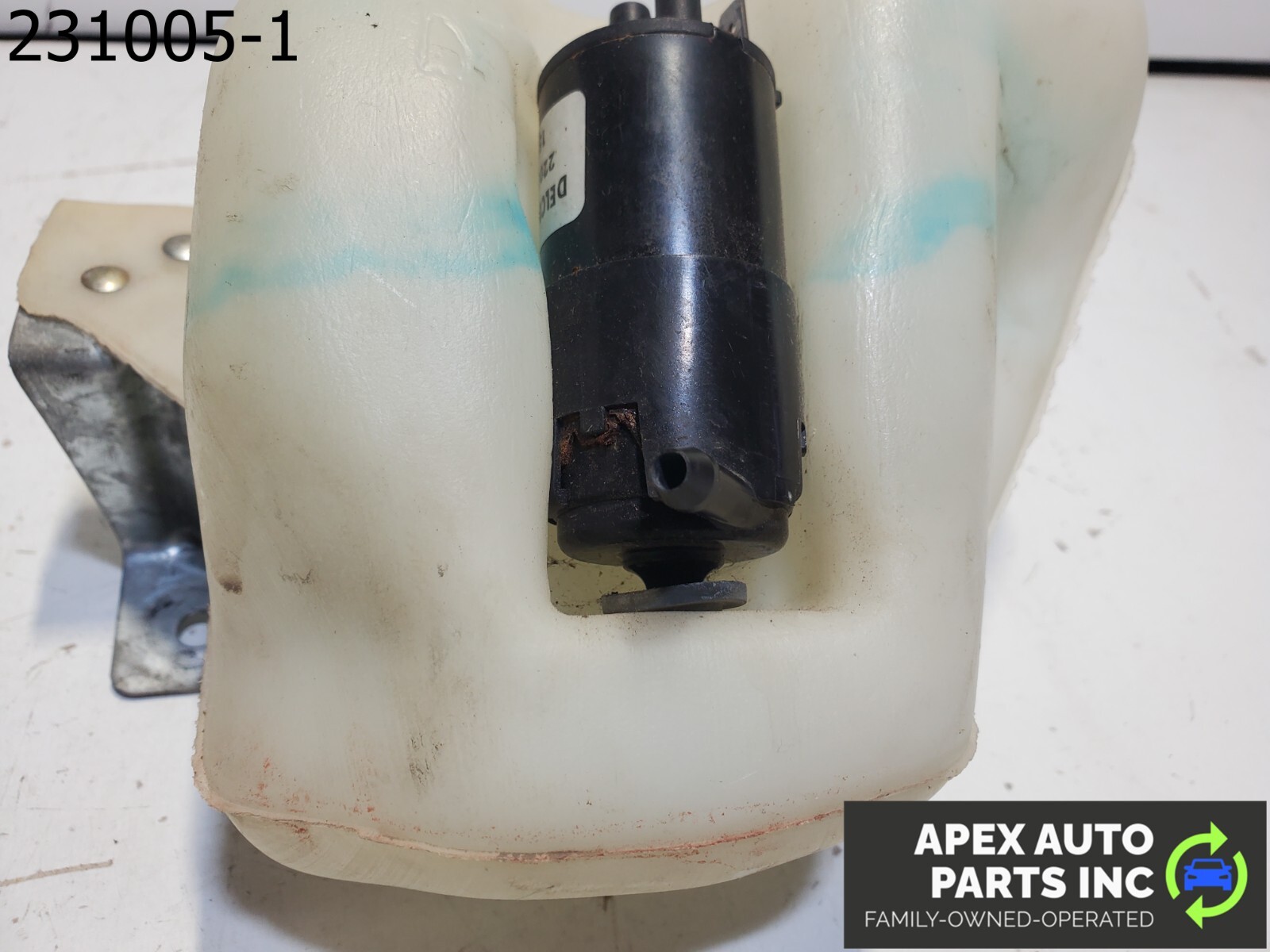 OEM Pontiac Fiero 1985 WINDSHIELD WASHER FLUID BOTTLE RESERVOIR 22039456 - Image 8