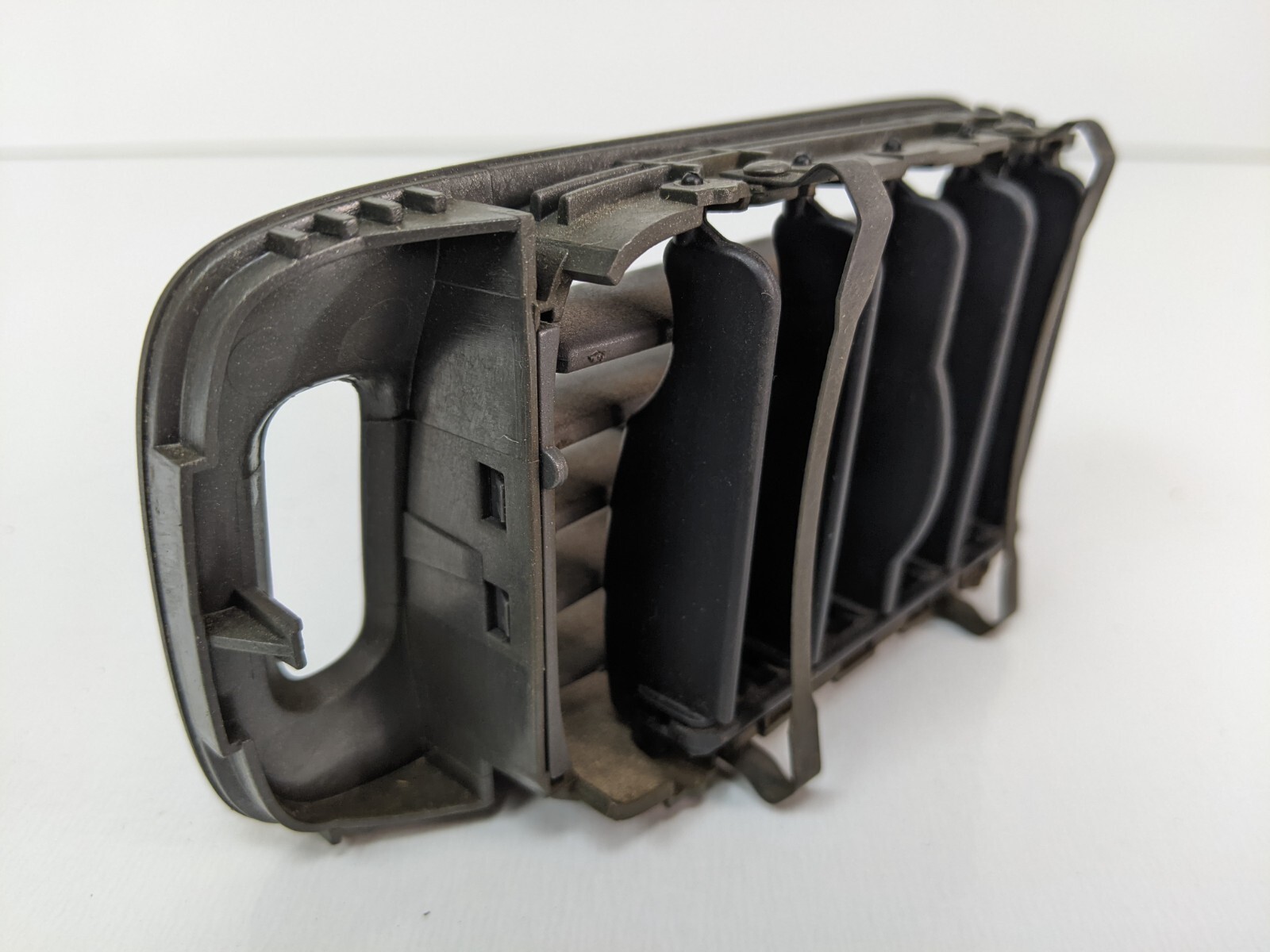 OEM Volvo S70 V70 V70 XC 2000 Dashboard Side Air Vent Grill Trim 9481652 - Image 6