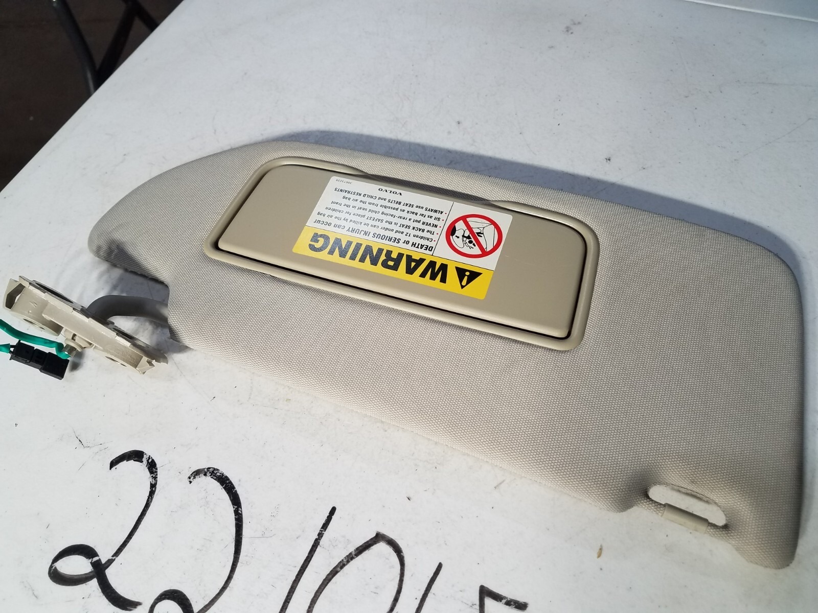 VOLVO XC90 2003-2006 OEM Passenger Side RH SUN VISOR SHADE Gray Lighted Sunvisor - Image 5