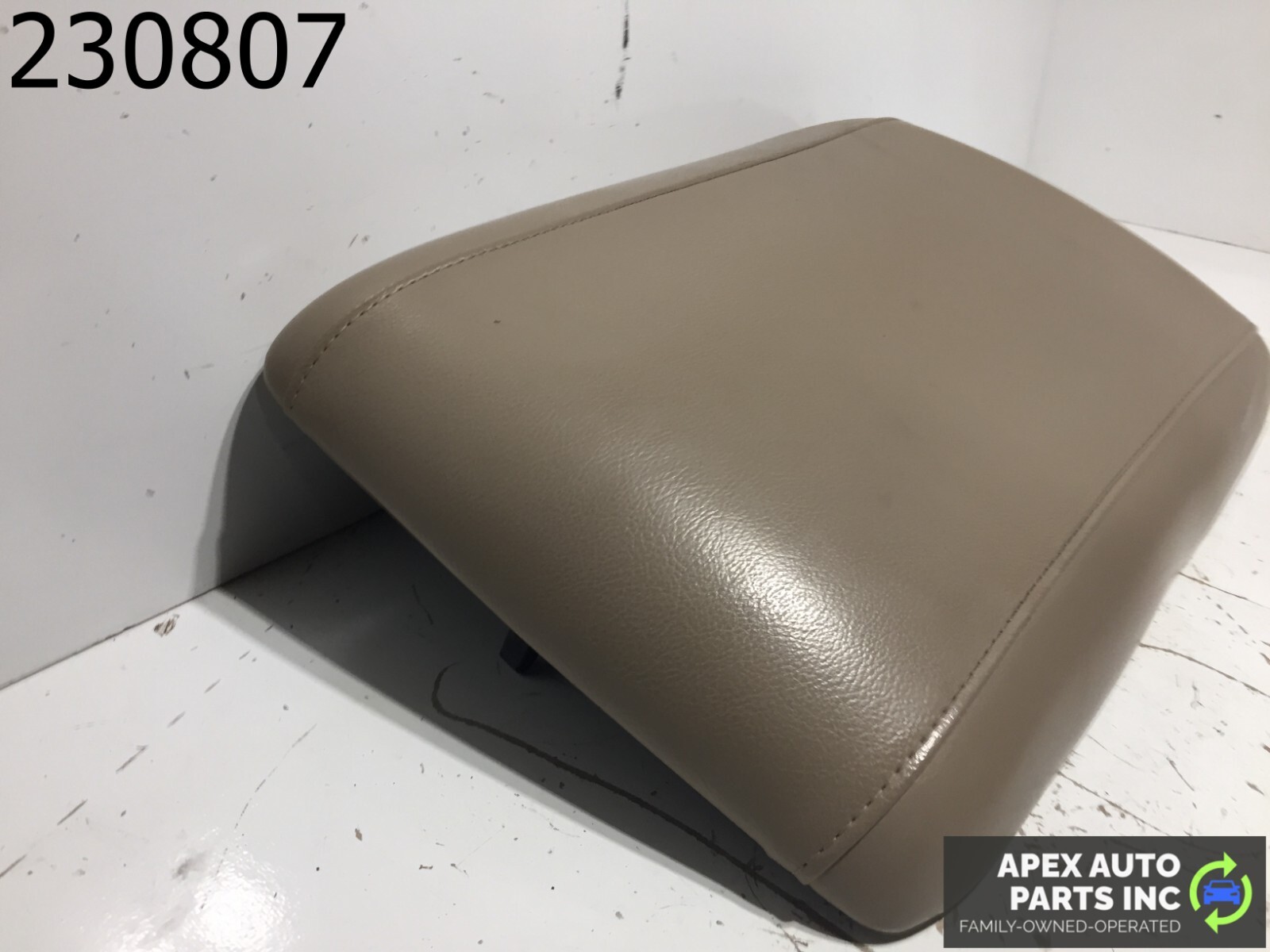 03 04 05 06 FORD EXPEDITION CONSOLE LID ARMREST ARM REST TAN 11-1/2''X 18-1/4'' - Image 3