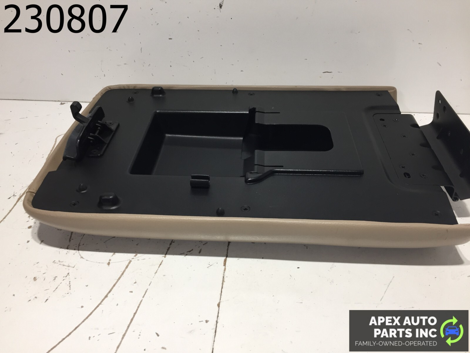 03 04 05 06 FORD EXPEDITION CONSOLE LID ARMREST ARM REST TAN 11-1/2''X 18-1/4'' - Image 5