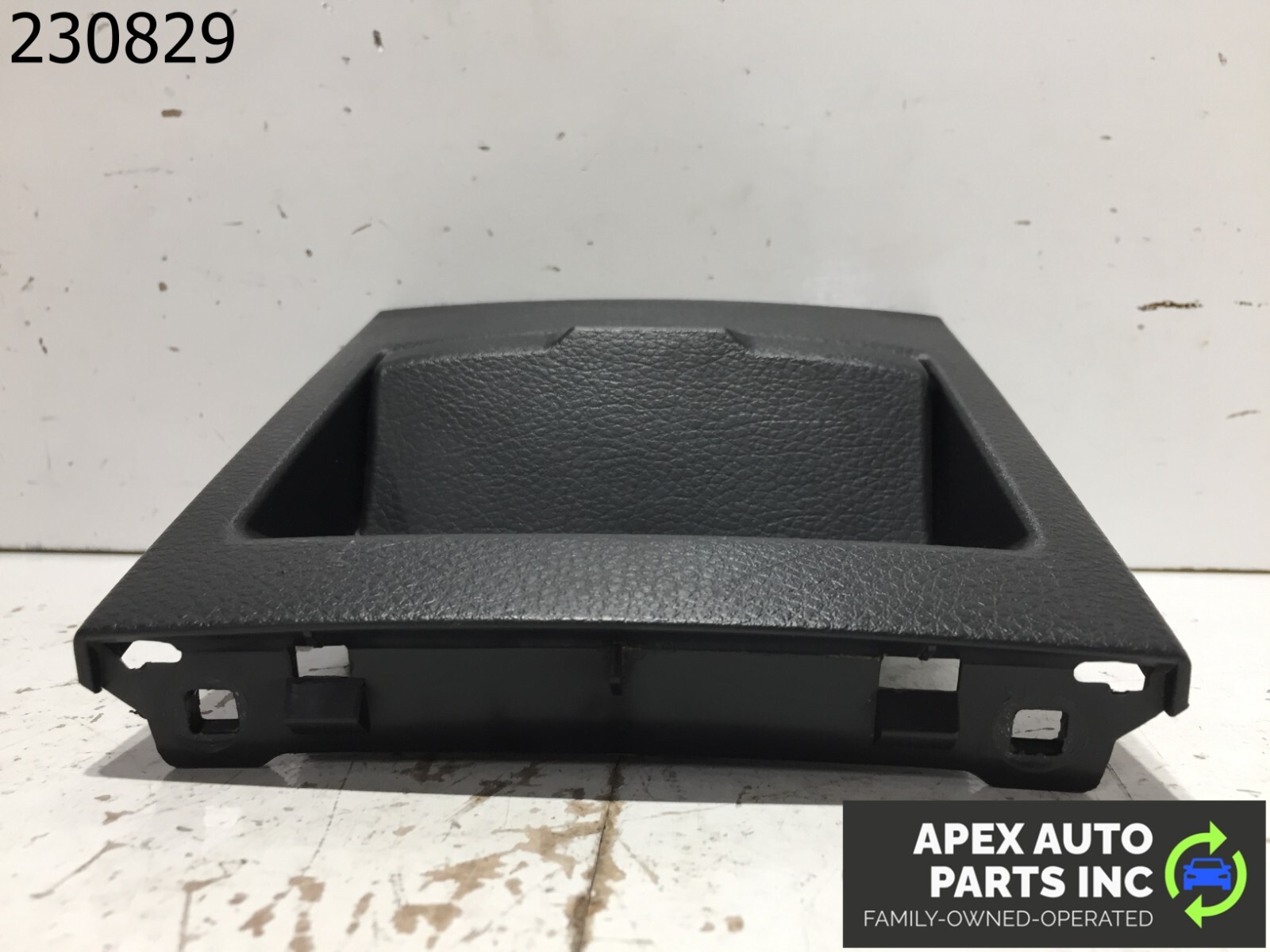 2002-2006 INFINITI Q45 OEM CENTER CONSOLE CIGARETTE LIGHTER