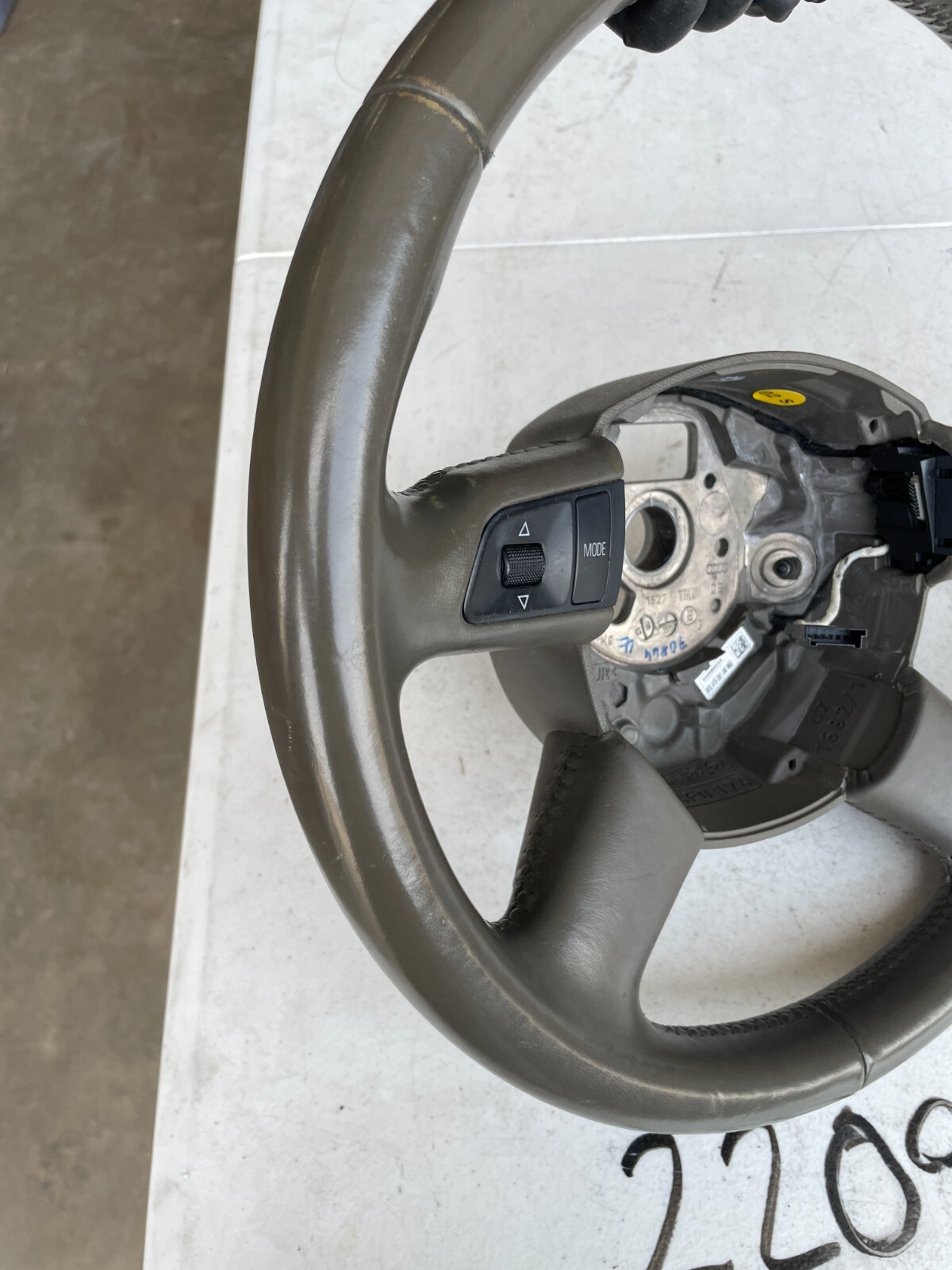 2005 2006 2007 2008 Fits Audi A6 Tan Steering Wheel 4-Spoke Oem 4F0419091AH - Image 3