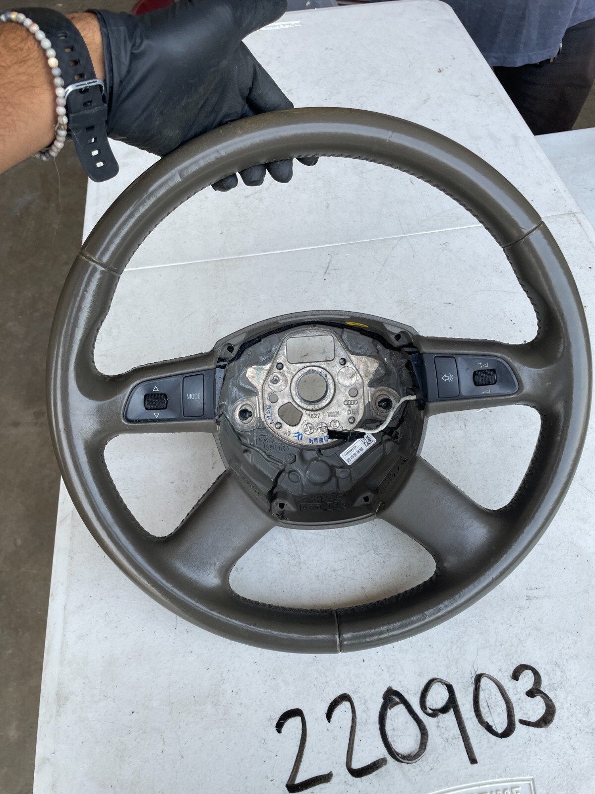 2005 2006 2007 2008 Fits Audi A6 Tan Steering Wheel 4-Spoke Oem 4F0419091AH