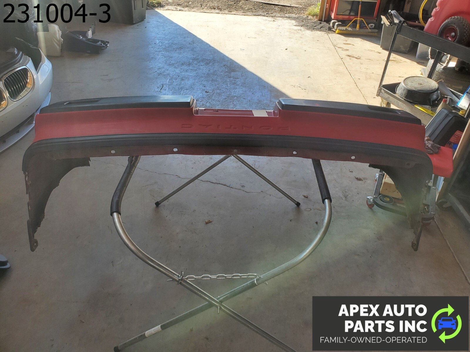 *LOCAL PICKUP* OEM 1984 Pontiac Fiero RED REAR COVER Bumper Assembly - Image 3