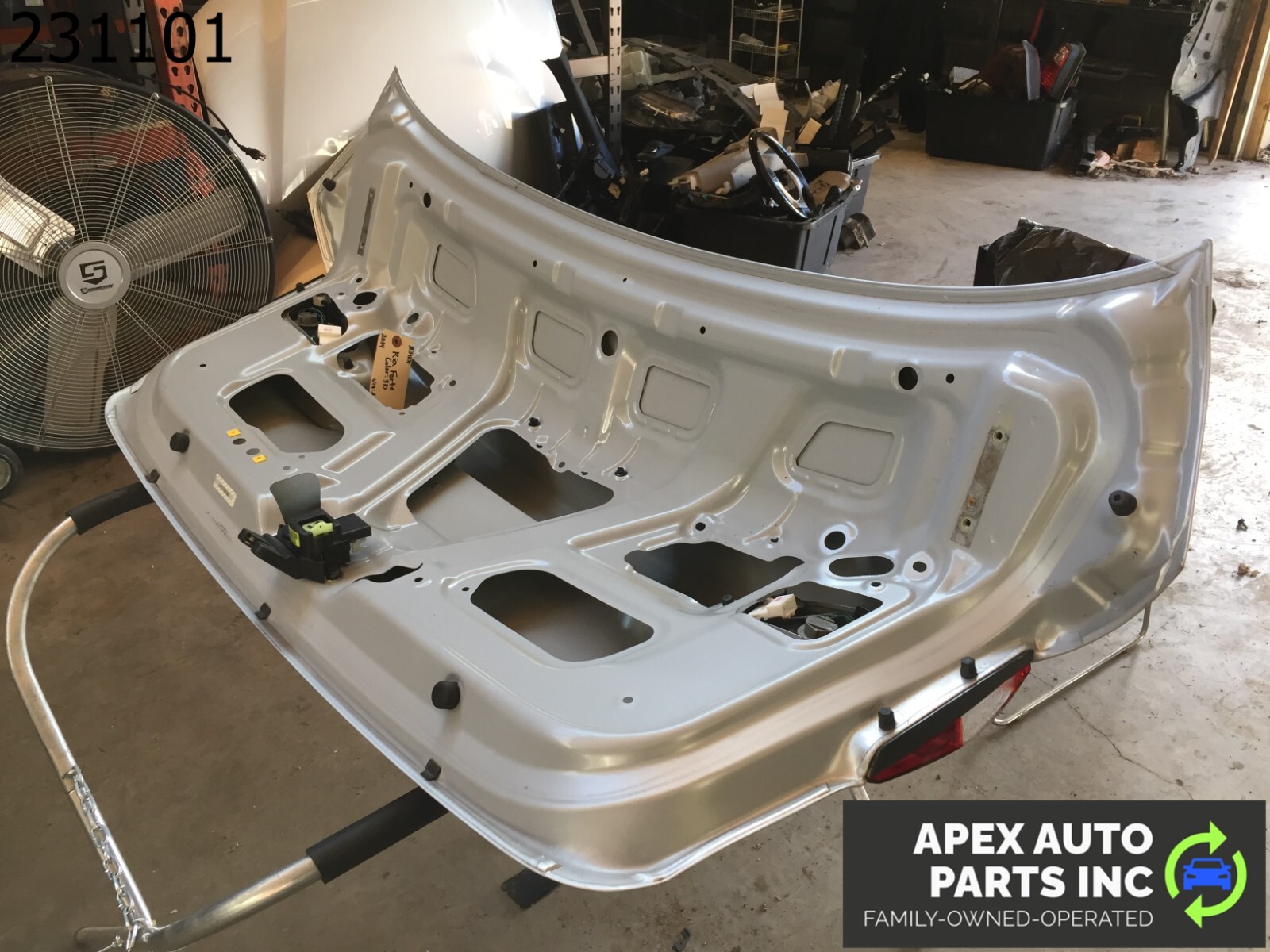 *LOCAL PICKUP* OEM 2014 Kia Forte TRUNK LID SILVER 3D - Image 12