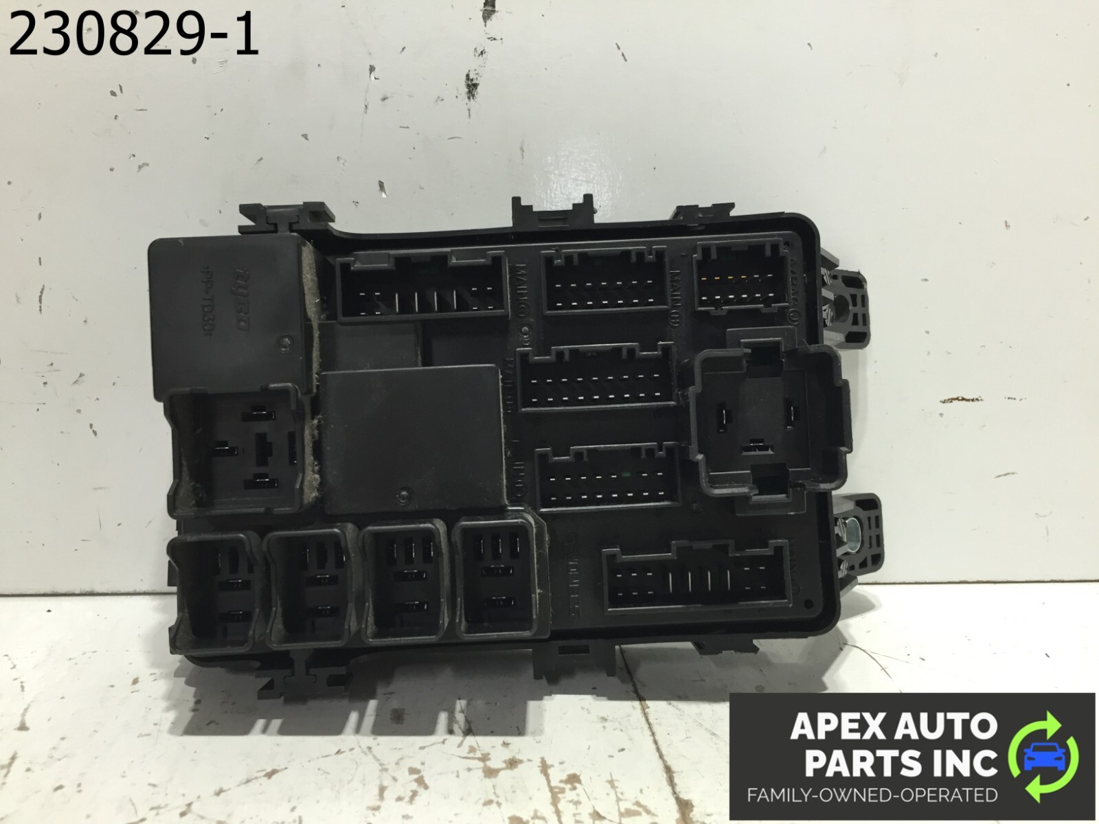 OEM 06-11 Hyundai ACCENT Fuse Box Engine Compartment Fits 337046
