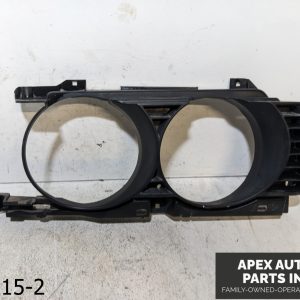 OEM 1989-1996 BMW 525i 2.5L Right Passenger Headlight Lamp Grille Bracket Trim