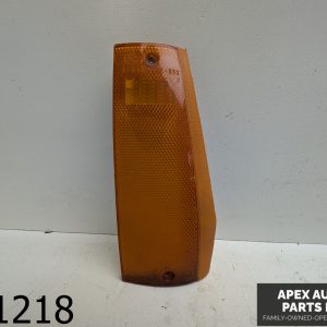 OEM 1991 Jeep Cherokee 4.0L RIGHT FRONT MARKER LIGHT