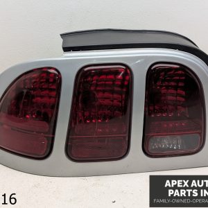 OEM 1994-1998 Ford Mustang 4.6L TAILLAMP TAILLIGHT Driver Left