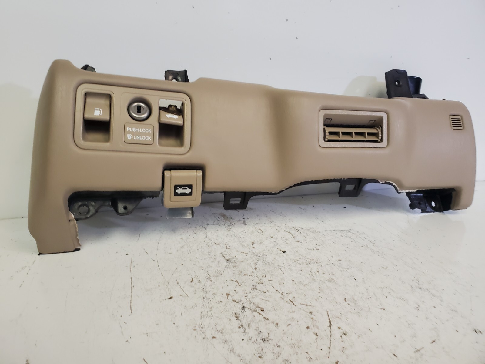 OEM 1995-2000 Lexus LS400 Hood Gas Trunk Release Under Dash Vent - Image 3