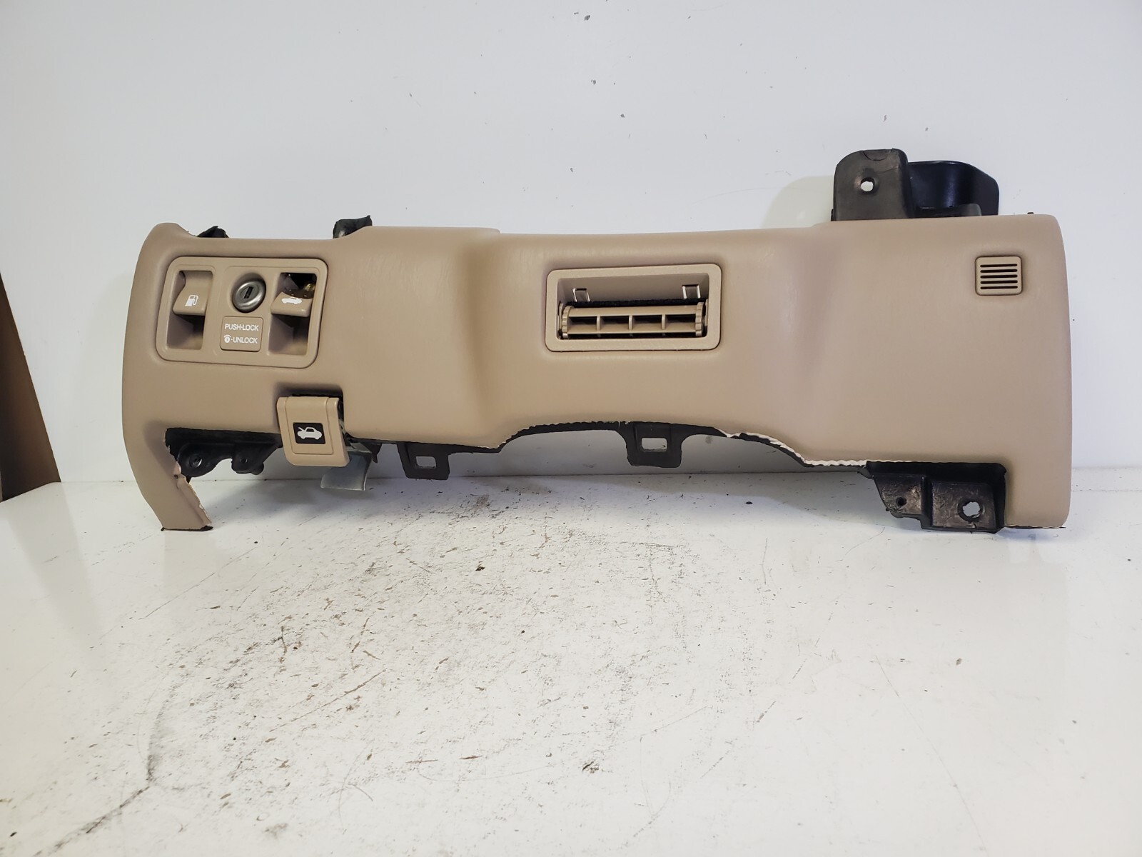 OEM 1995-2000 Lexus LS400 Hood Gas Trunk Release Under Dash Vent - Image 4