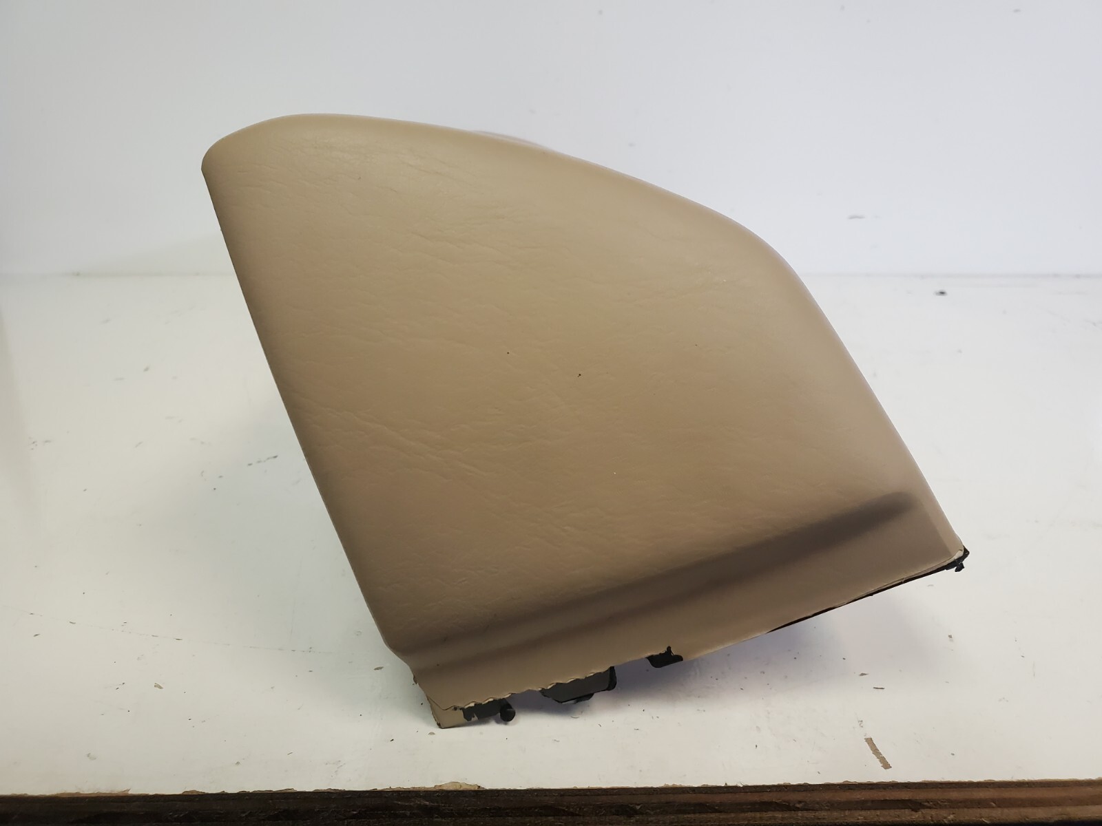 OEM 1995-2000 Lexus LS400 Hood Gas Trunk Release Under Dash Vent - Image 9