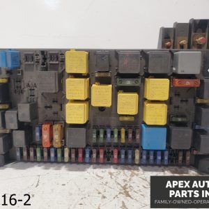 OEM 1998-2001 Mercedes ML320 3.2L Main Fuse Box Relay Module 1635454732