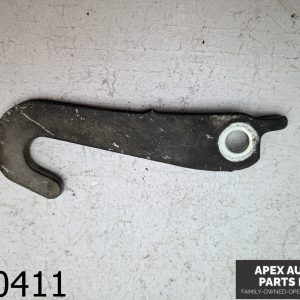 OEM 1998 Toyota Tacoma 2.4L ENGINE LIFT POINT HOOK PULL