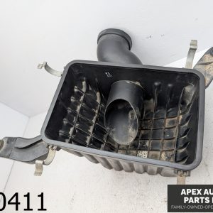 OEM 1998 Toyota Tacoma 2.4L Engine Intake Airbox Cleaner