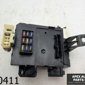 OEM 1998 Toyota Tacoma 2.4L  FUSE BOX A/T  RELAY INTEGRATION 82641-04031