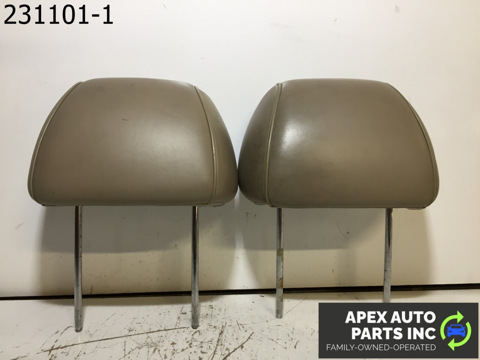 OEM 1999 Acura RL Front Head Rest Leather Set of 2 - Image 5