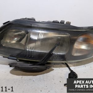 OEM 2001-2004 Volvo XC70 2.4L Headlight Left Driver Halogen w/ Wipers