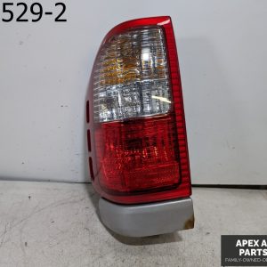 OEM 2001 Isuzu Rodeo 3.2L Driver Left Tail Light 4 Door