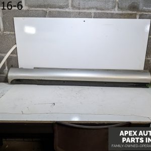 OEM 2001 Lexus LS430 4.3L FRONT RIGHT ROCKER PANEL