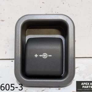 OEM 2002-2005 BMW 745I 4.4L POWER INPUT PLUG CIGARETTE LIGHTER 7040621