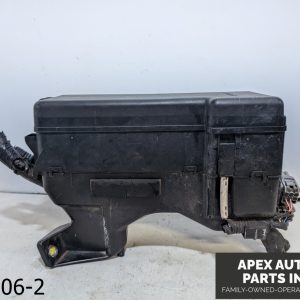 OEM 2002 Toyota Highlander 3.0L Engine Fuse Box