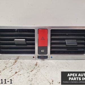 OEM 2003-2012 Range Rover 4.4L A/C Heater Air Vent W/ Switch H52400284060